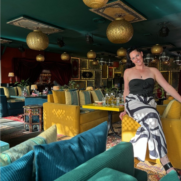 Meet your Posher, Stephanie - Picture 1 of 1